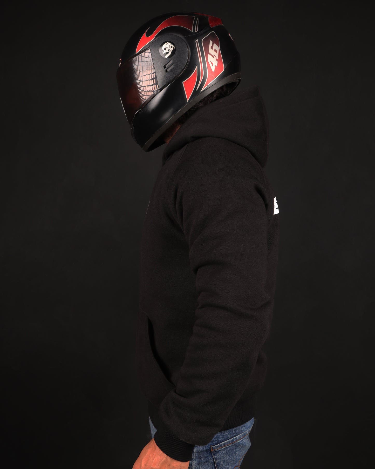 Protektor Hoodie | Basic Bitch